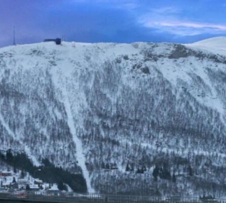 Edel City Apartment Tromso Luaran gambar
